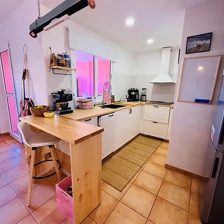 Апартаменты Mabuhay Surf House With Ocean View