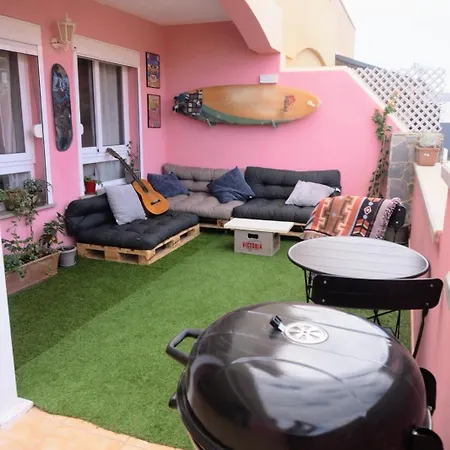 Апартаменты Mabuhay Surf House With Ocean View